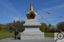 Sedm metrů vysoká buddhistická stúpa